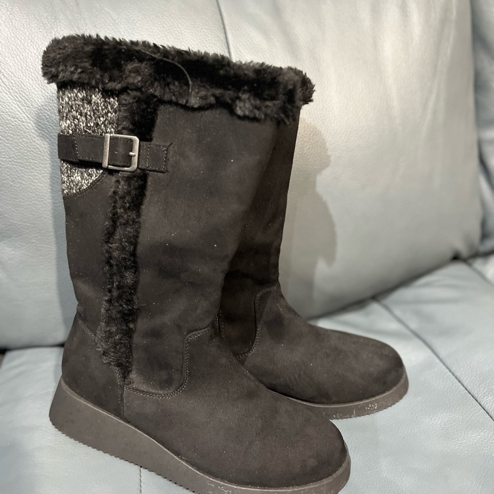 Dream Pairs Black Fur-Lined Winter Boots